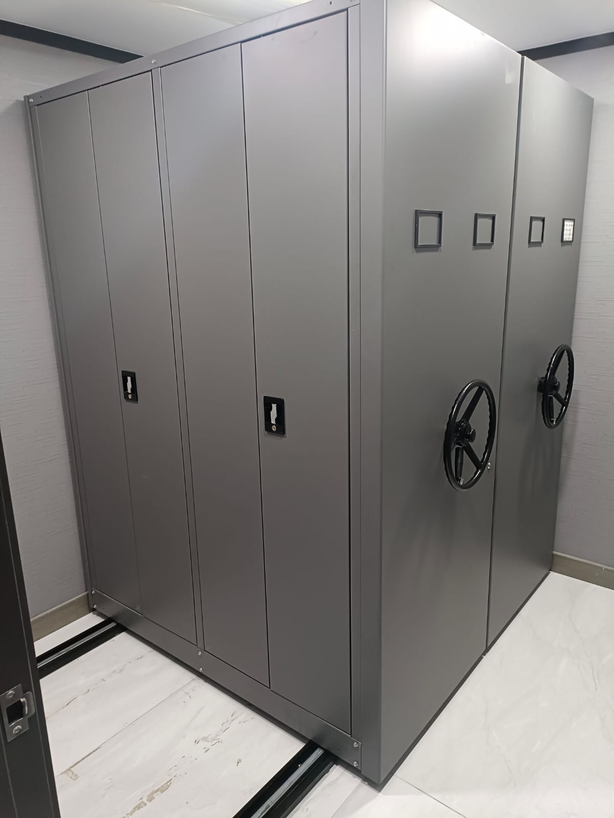 推柜,活動文件柜,活動儲物柜,密集檔案柜,攪攪柜,路軌柜,Mobile Filing Cabinet