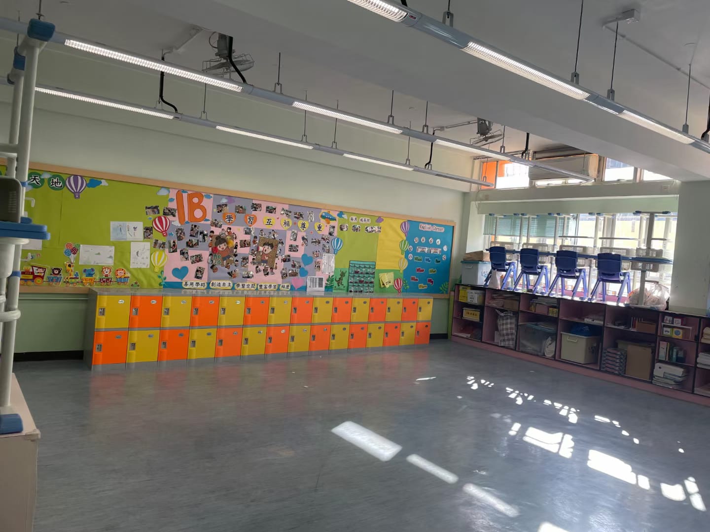 學生儲物柜，Locker，多門柜，多用途儲物柜，Storage Cabinet，學校 Locker，更衣室儲物柜，Plastic Locker，塑膠儲物柜