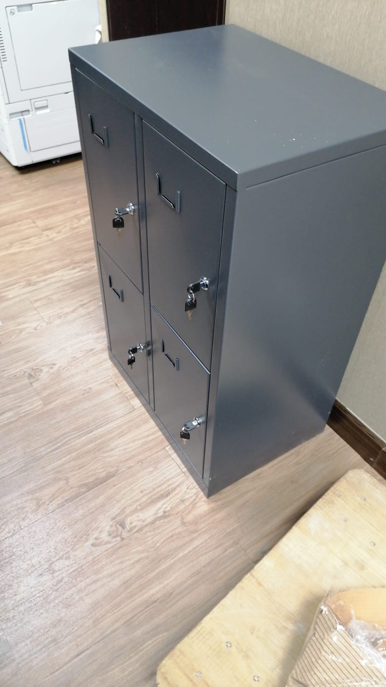 學生儲物柜，Locker，多門柜，多用途儲物柜，Storage Cabinet，學校 Locker，更衣室儲物柜，Plastic Locker，塑膠儲物柜