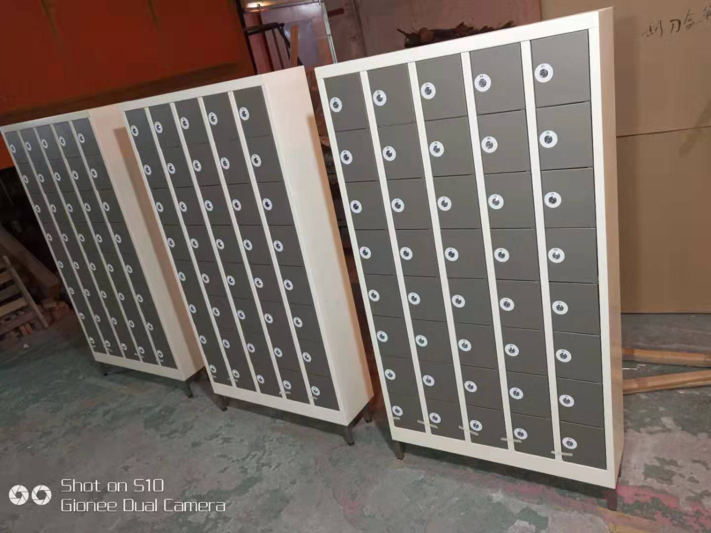 學生儲物柜，Locker，多門柜，多用途儲物柜，Storage Cabinet，學校 Locker，更衣室儲物柜，Plastic Locker，塑膠儲物柜