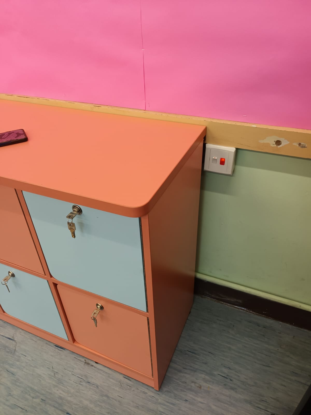學生儲物柜，Locker，多門柜，多用途儲物柜，Storage Cabinet，學校 Locker，更衣室儲物柜，Plastic Locker，塑膠儲物柜