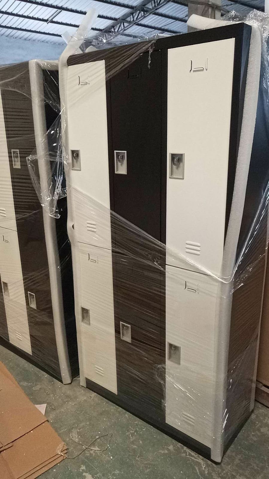 學生儲物柜，Locker，多門柜，多用途儲物柜，Storage Cabinet，學校 Locker，更衣室儲物柜，Plastic Locker，塑膠儲物柜