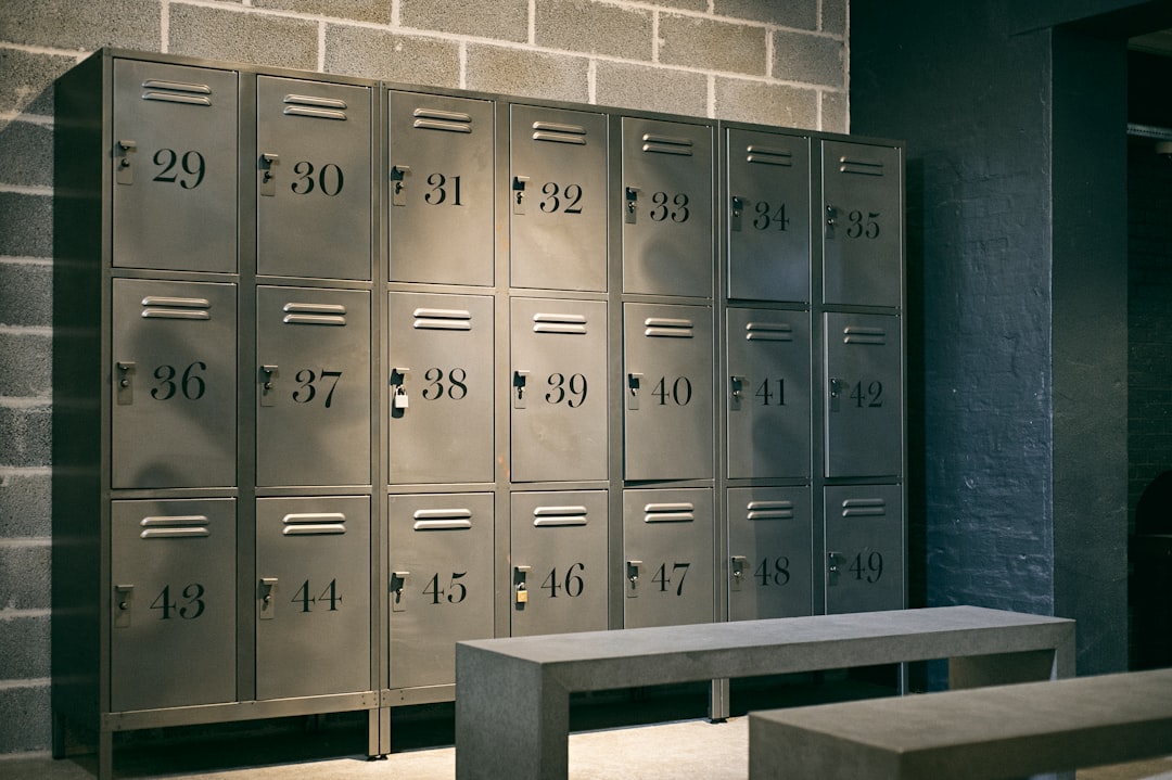 學生儲物柜，Locker，多門柜，多用途儲物柜，Storage Cabinet，學校 Locker，更衣室儲物柜，Plastic Locker，塑膠儲物柜